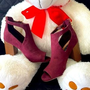 Burgundy heels/boots
